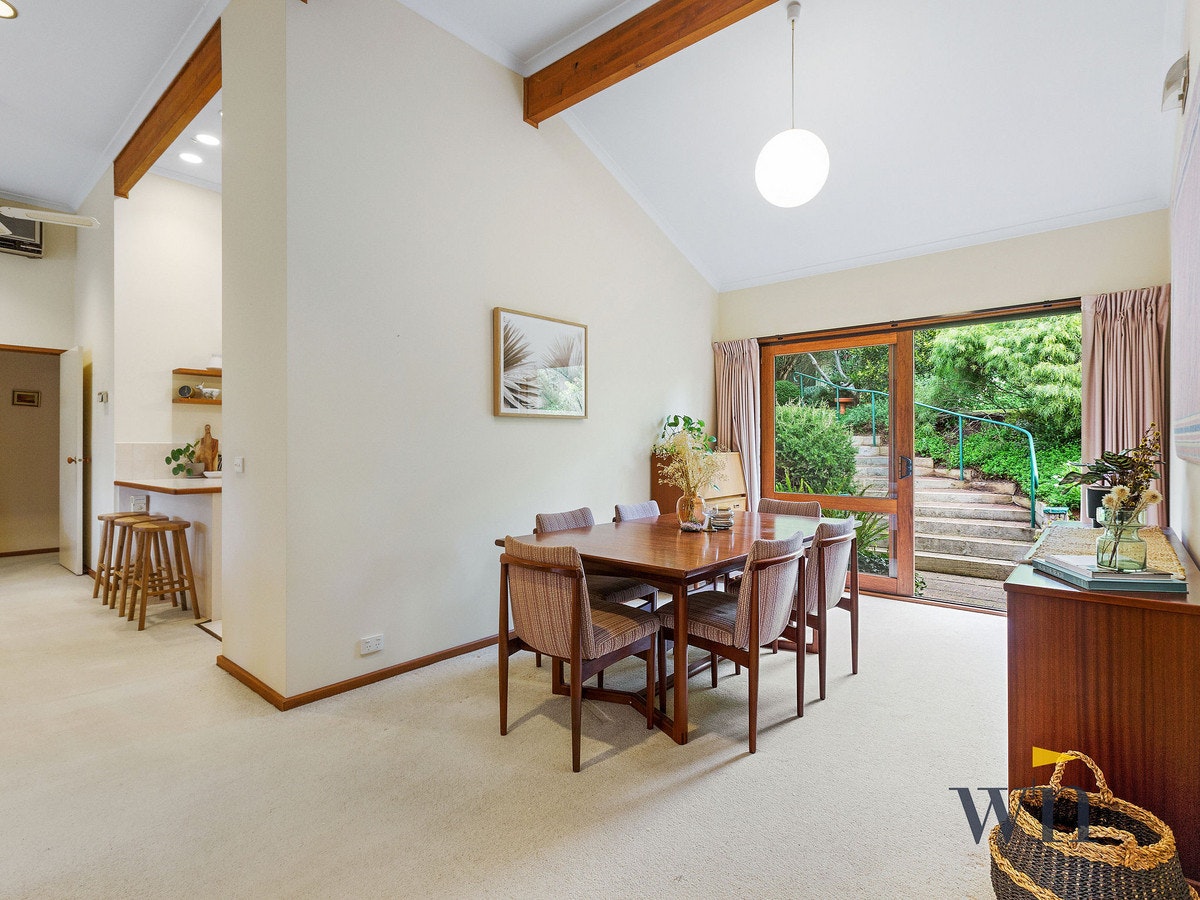 Image of dining room