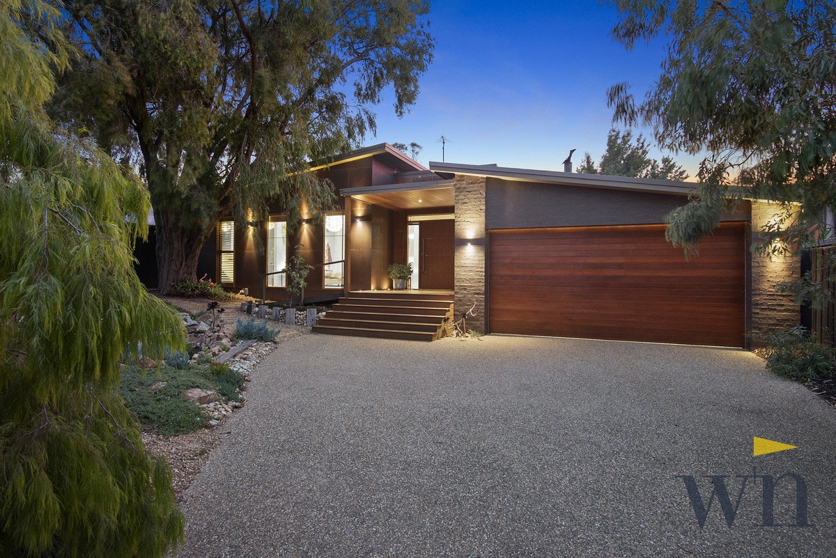 Image of garage