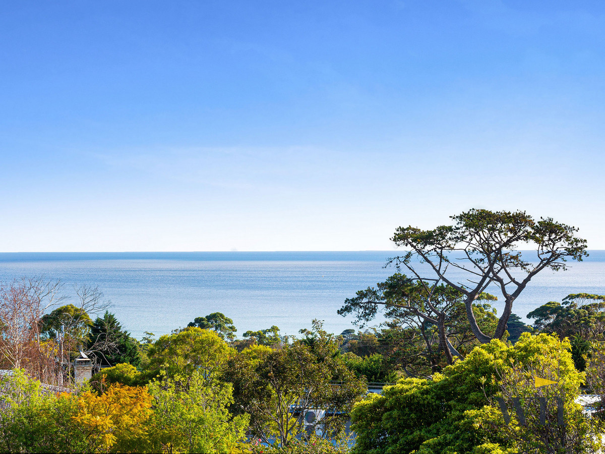 64 Glamorgan Crescent, Mount Martha - Thumbnail 4