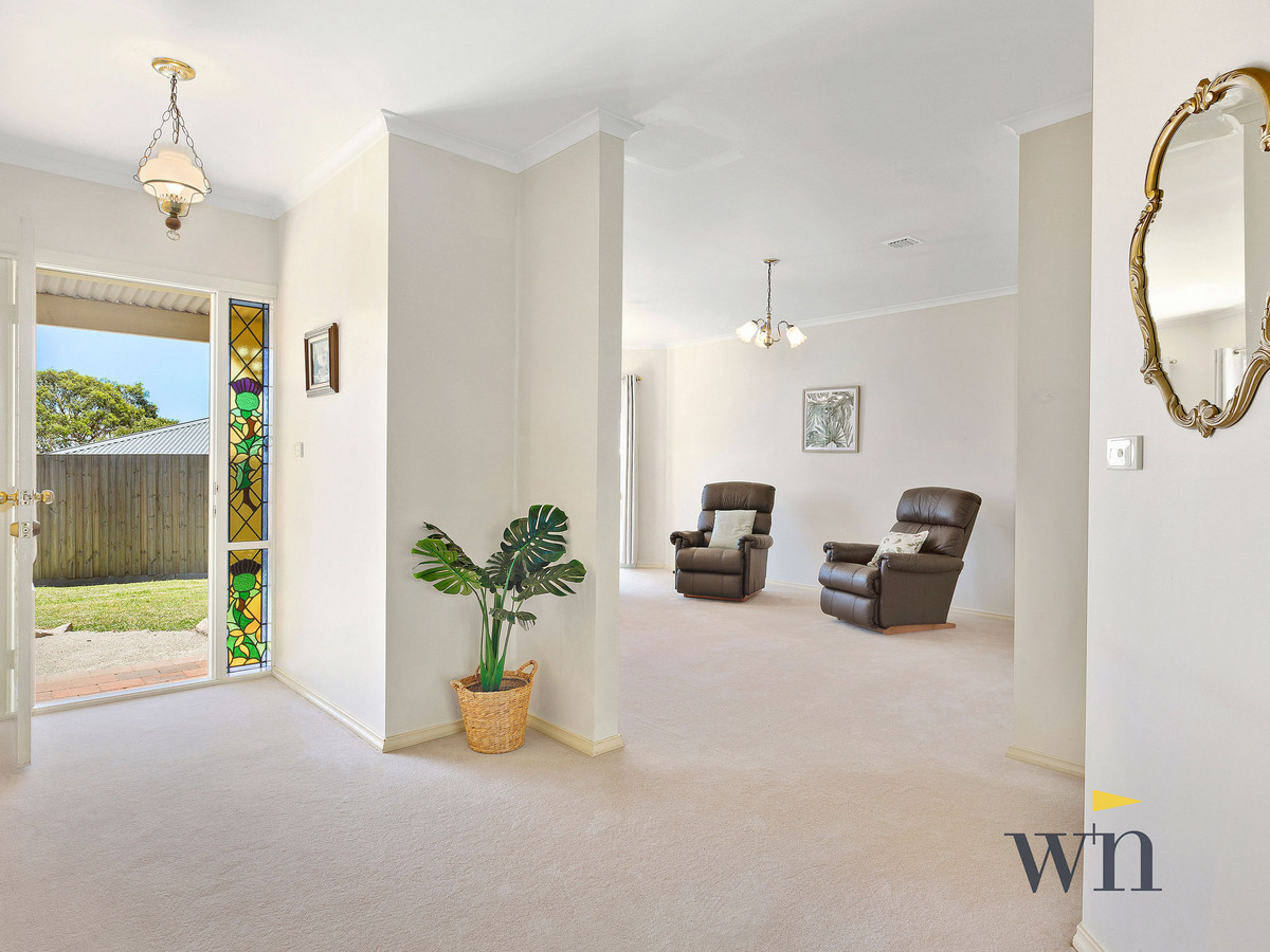 8 Correa Court, Mount Martha - Thumbnail 2