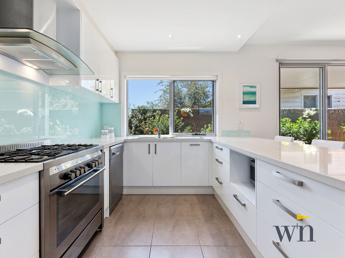 15a Mitchell Street, Mornington - Thumbnail 3