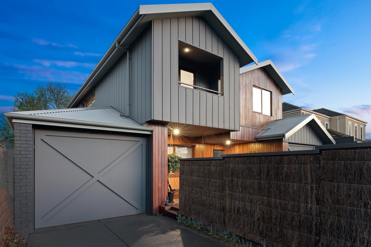 Image of garage
