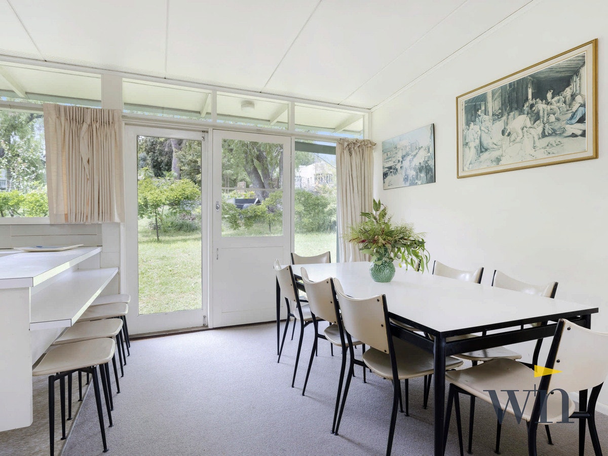 Image of dining room