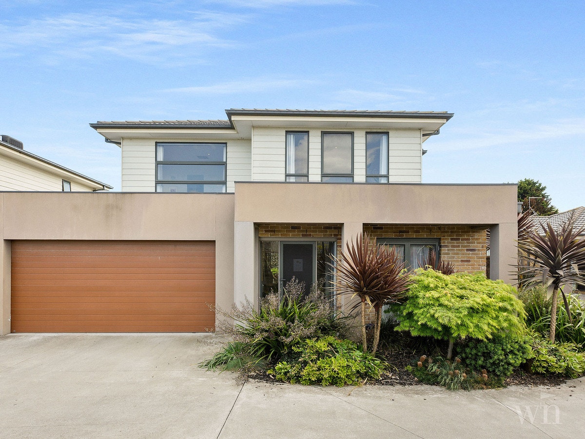 Image of garage