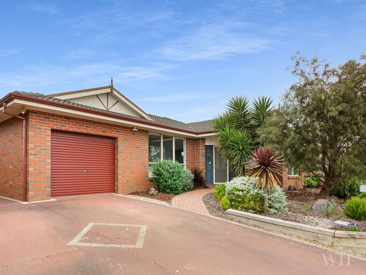 Image of garage
