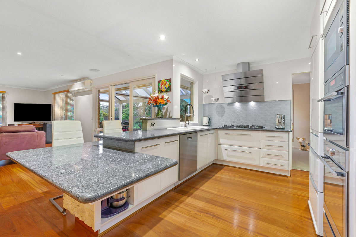 10 Jamboree Close, Mornington - Thumbnail 3