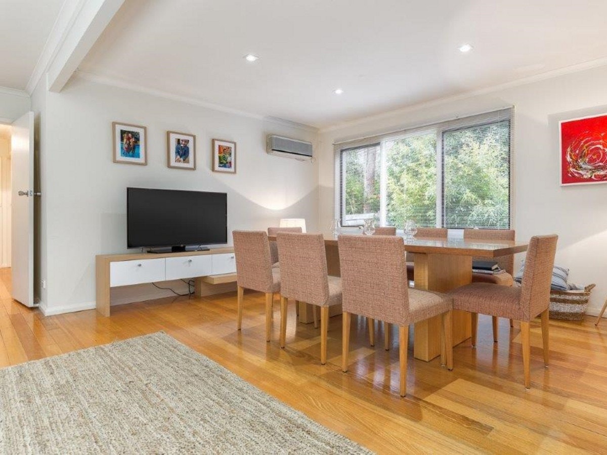 Image of dining room