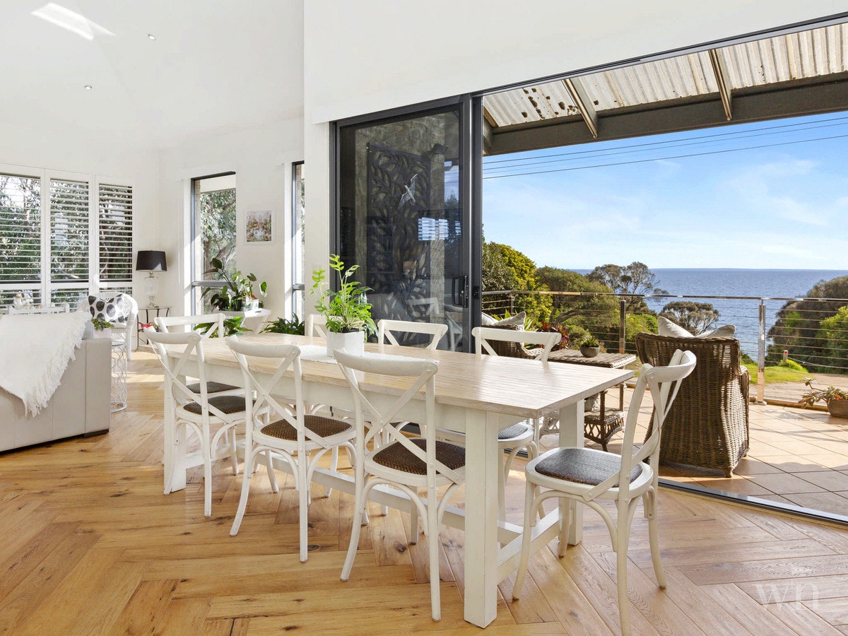 Image of dining room