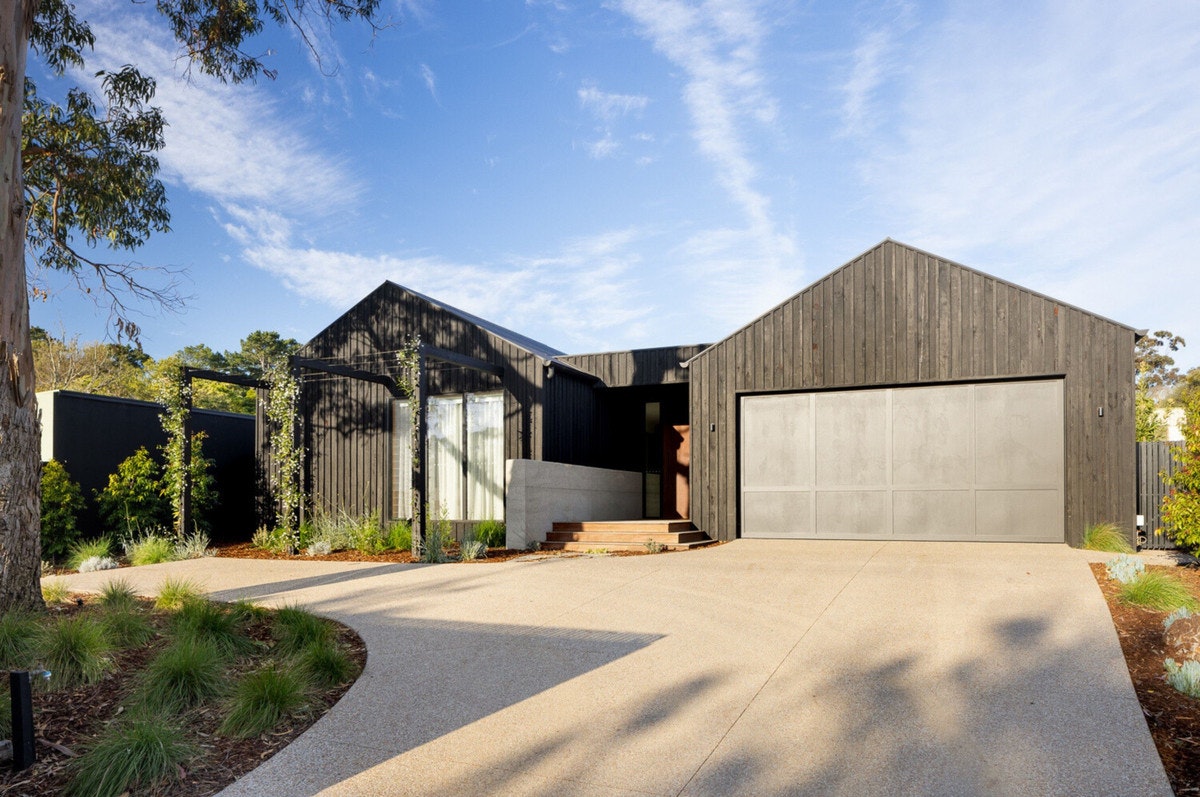 Image of garage