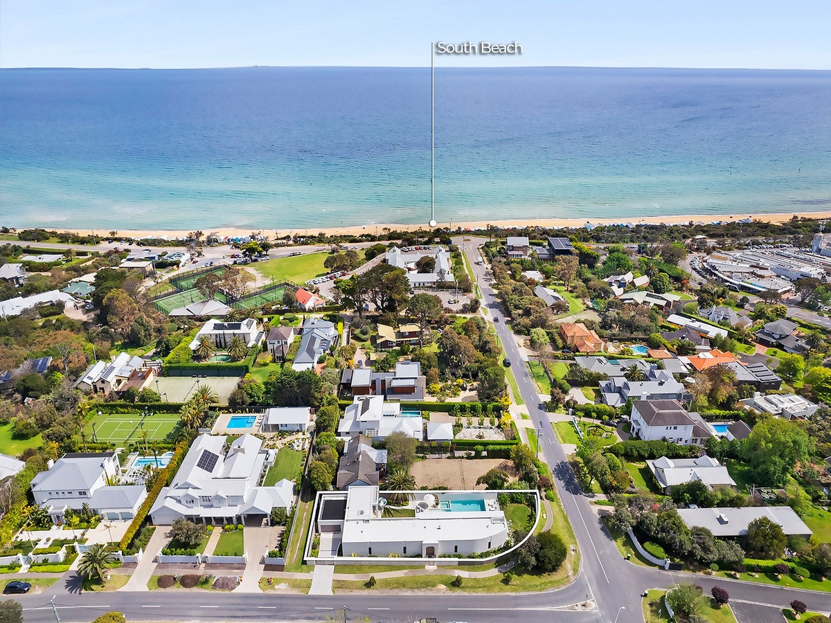 Image of neighborhood