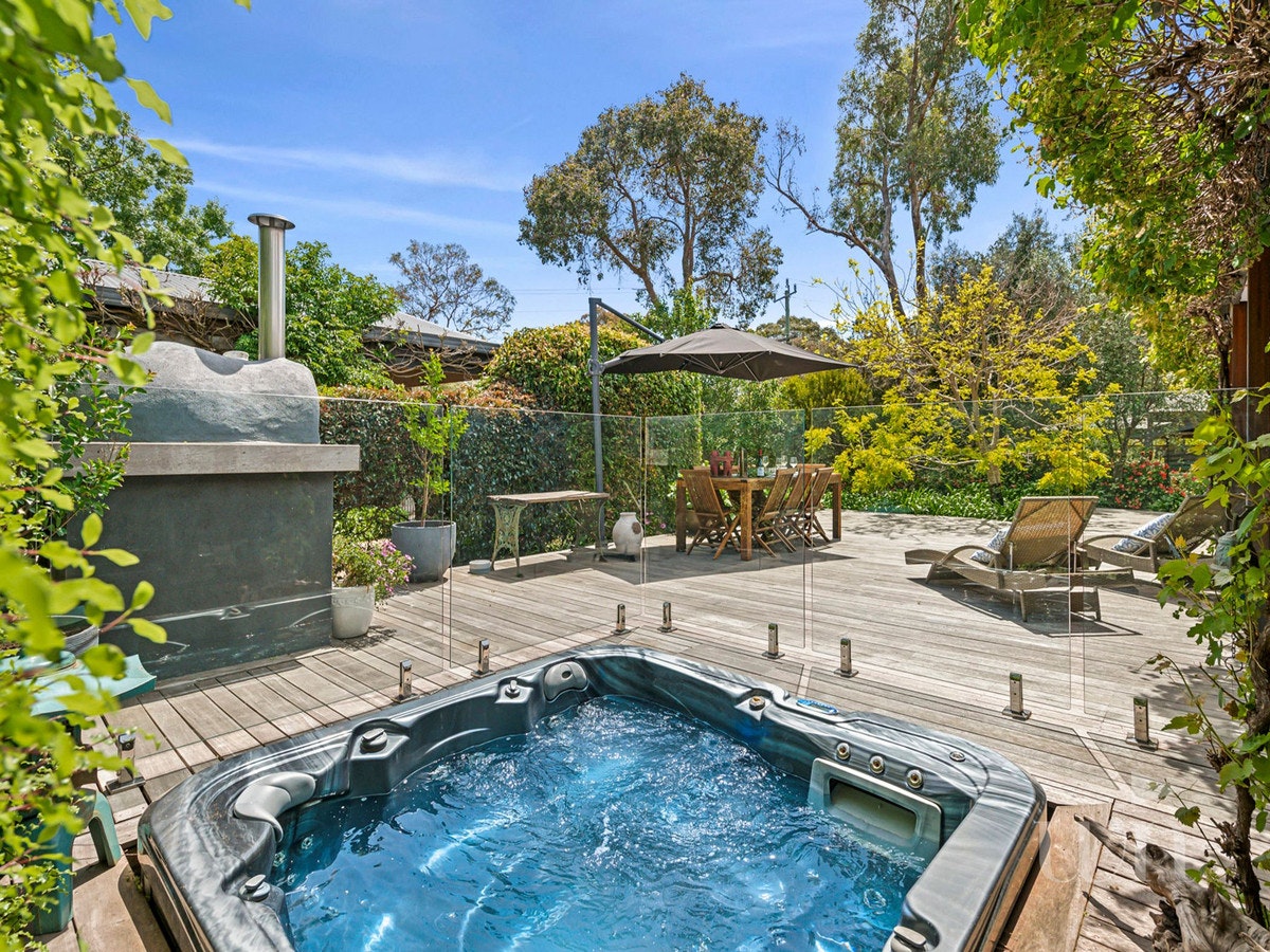 Image of tub