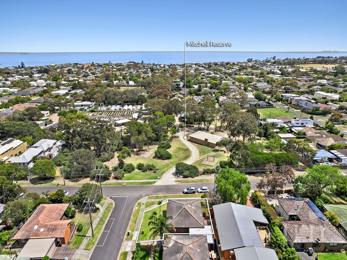 1/40 Mitchell Street, Mornington - Thumbnail 2