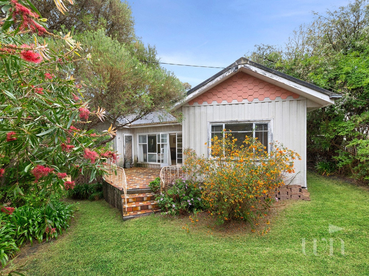 Image of cottage