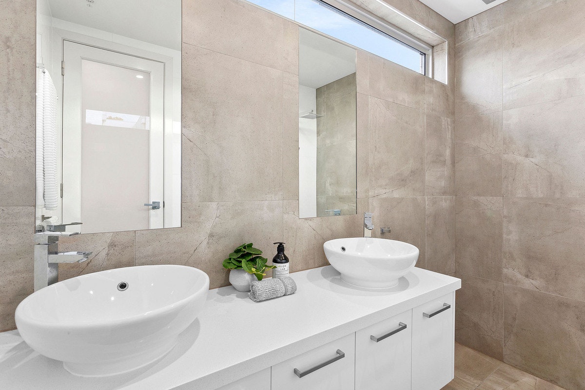 Image of basin