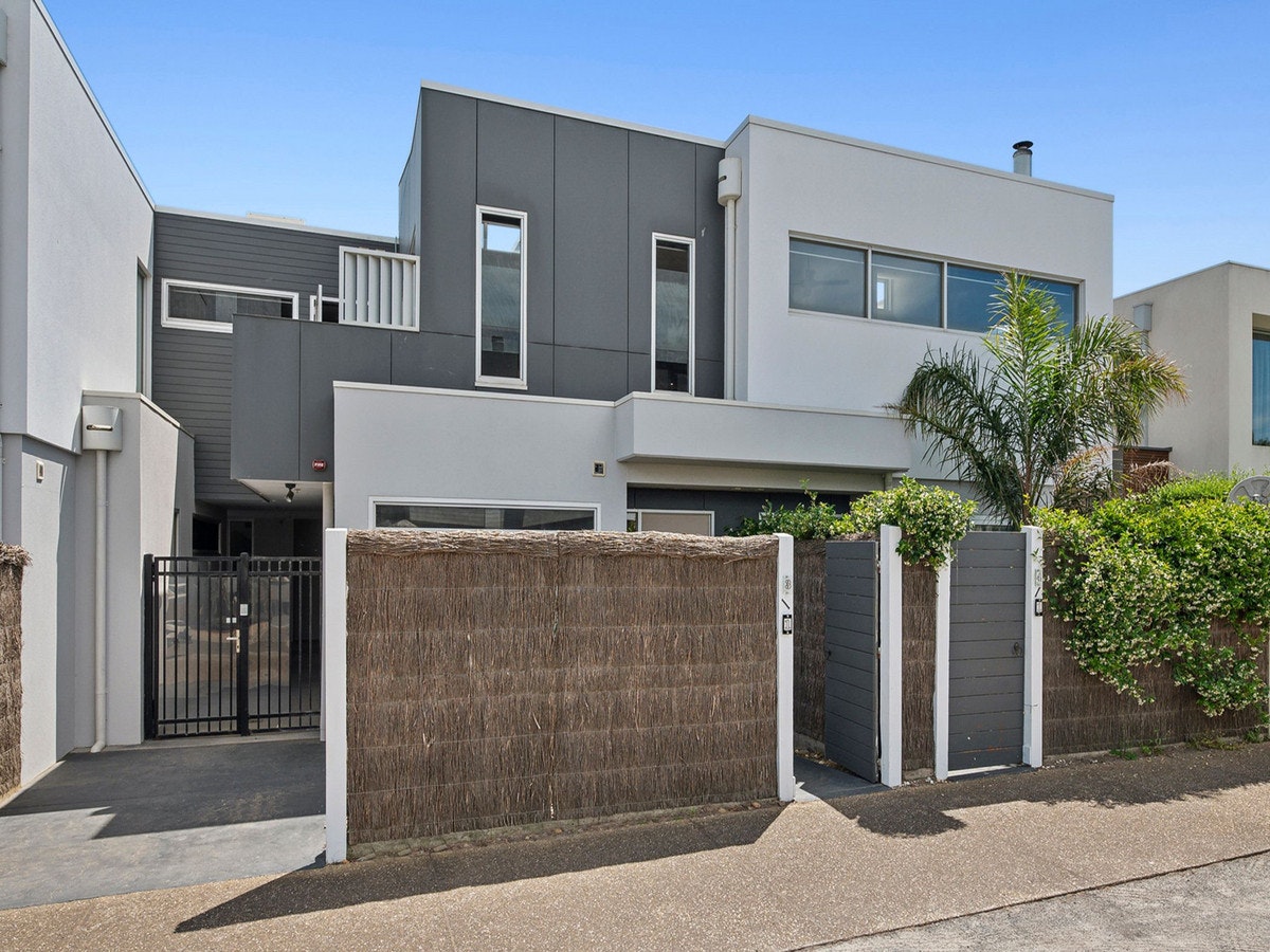 Image of neighborhood