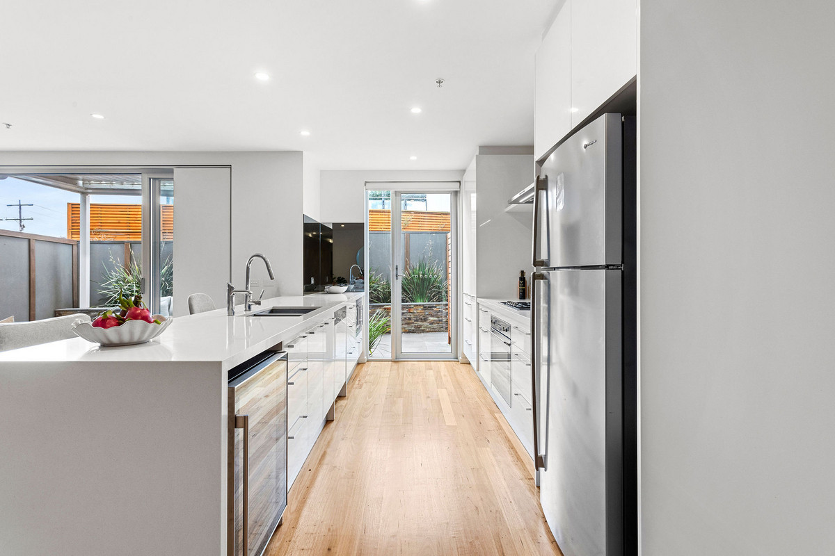 3/1 Bay Vista Close, Mount Martha - Thumbnail 3