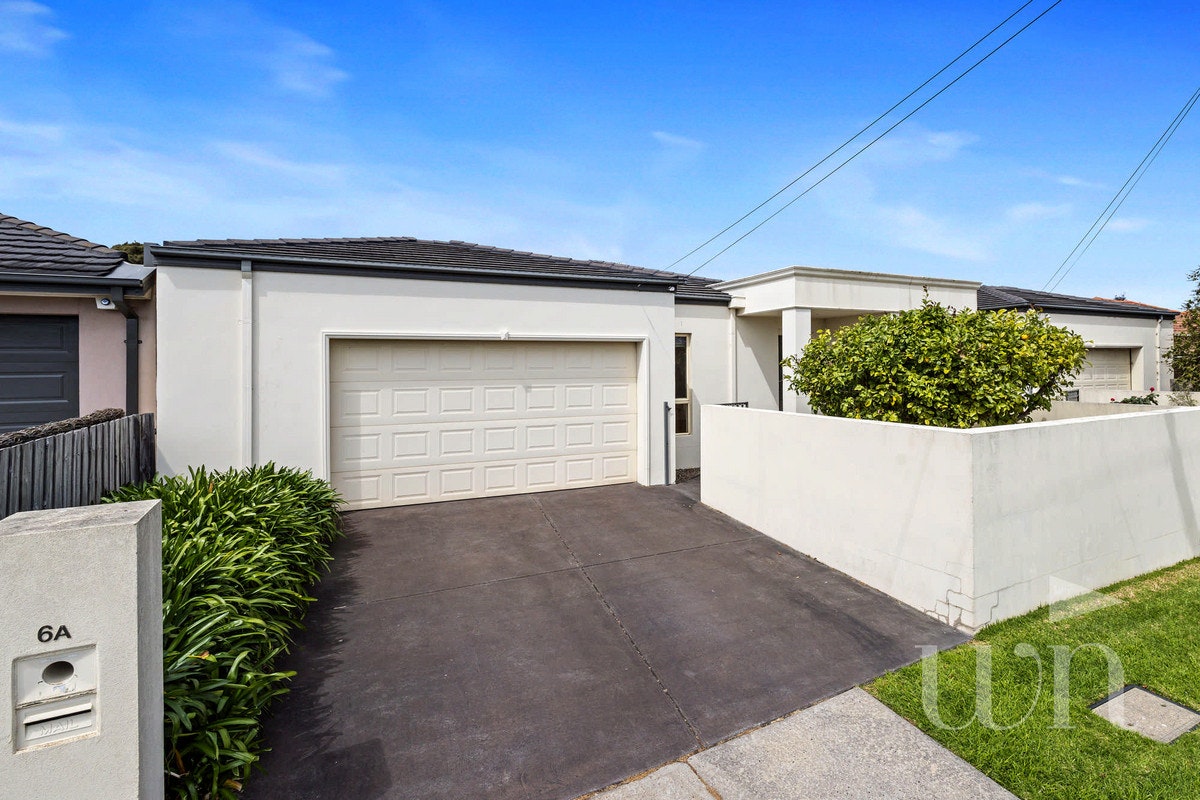 Image of garage