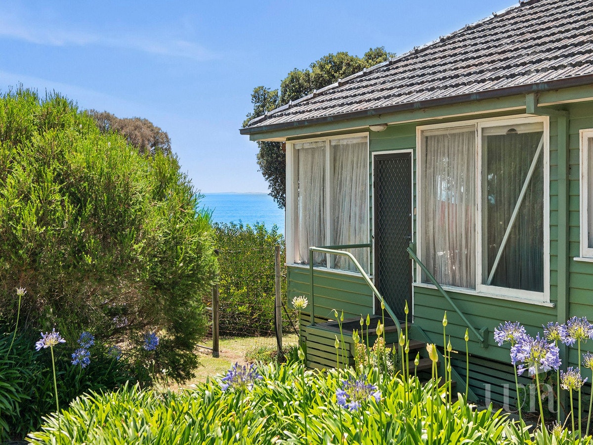 Image of cottage