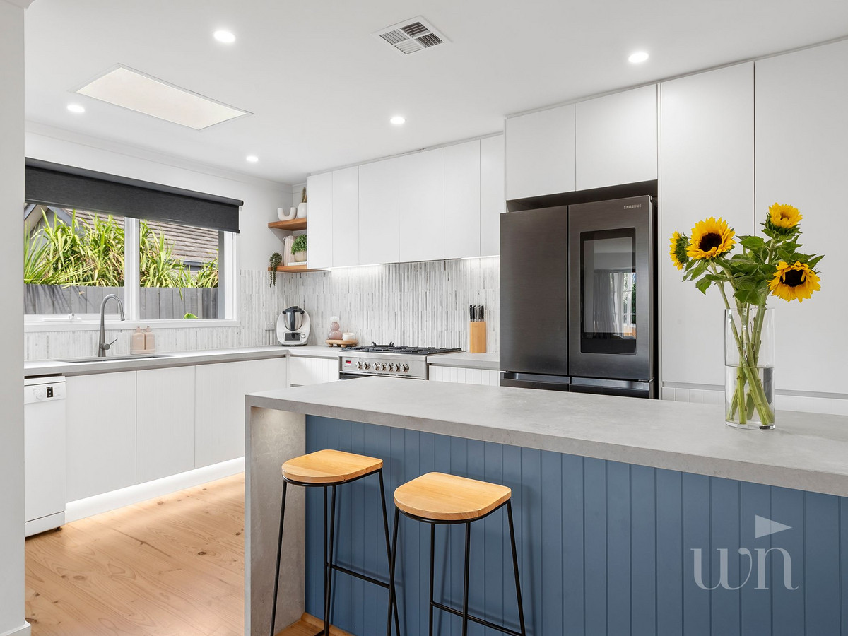 2/9 Pitt Street, Mornington - Thumbnail 3