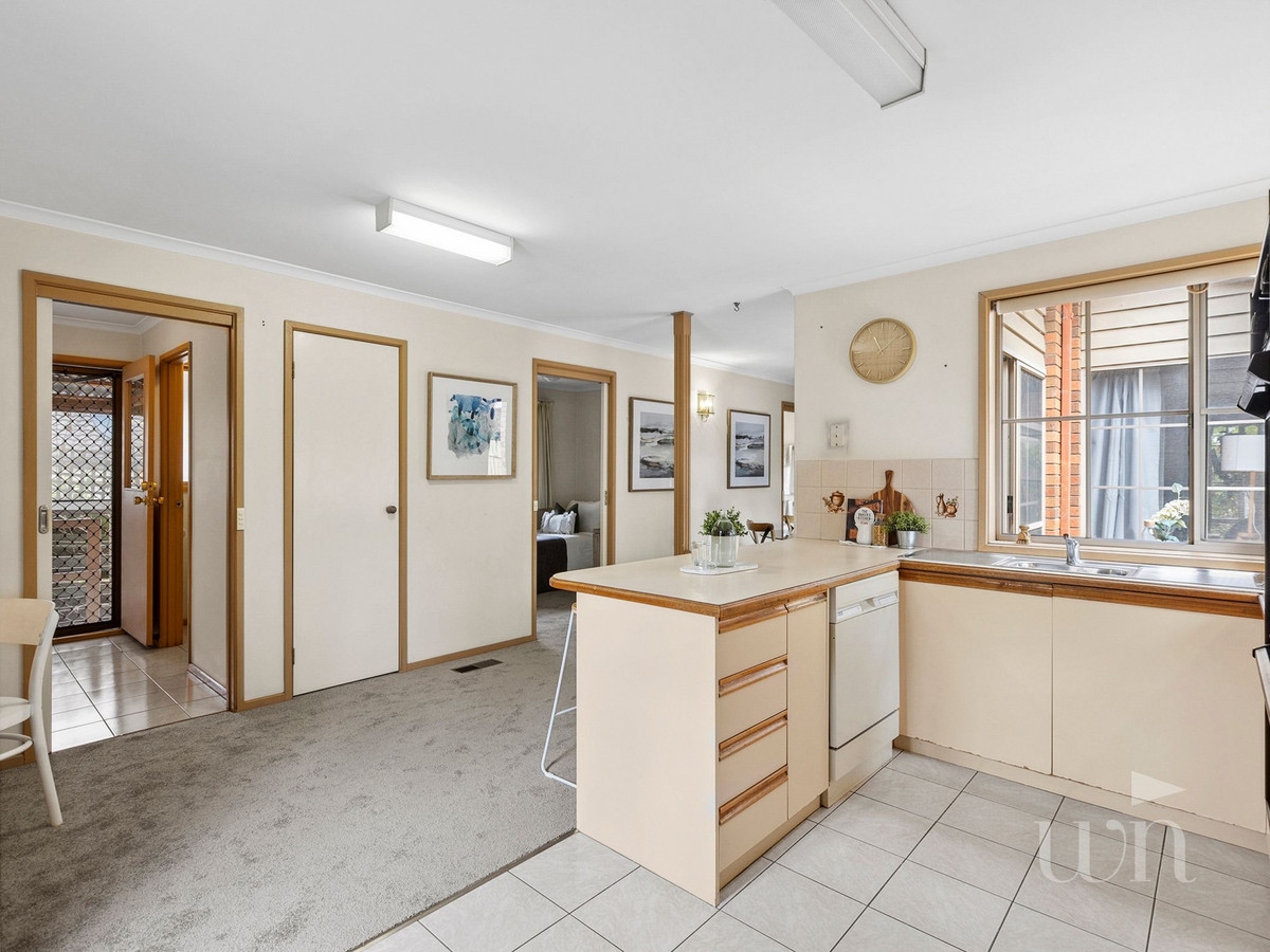 1/3 Eaton Place, Narre Warren - Thumbnail 4