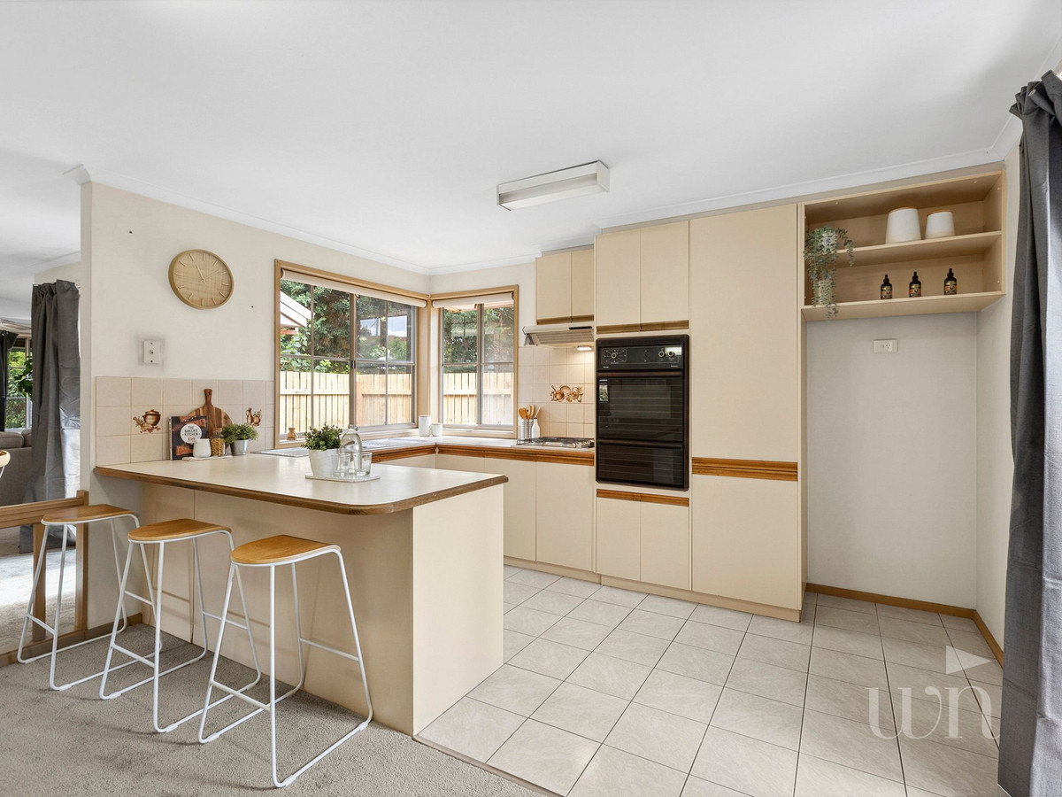 1/3 Eaton Place, Narre Warren - Thumbnail 2