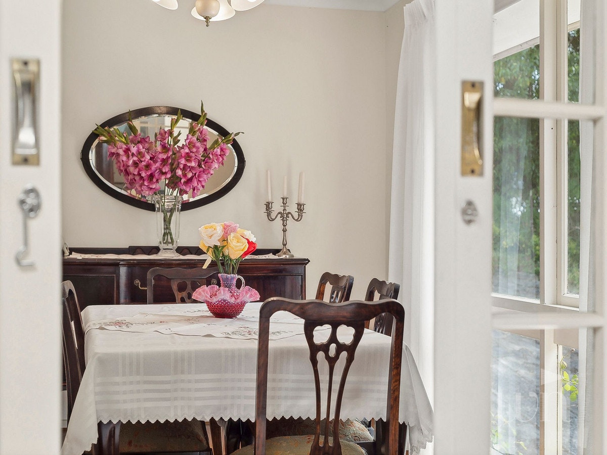 Image of dining room