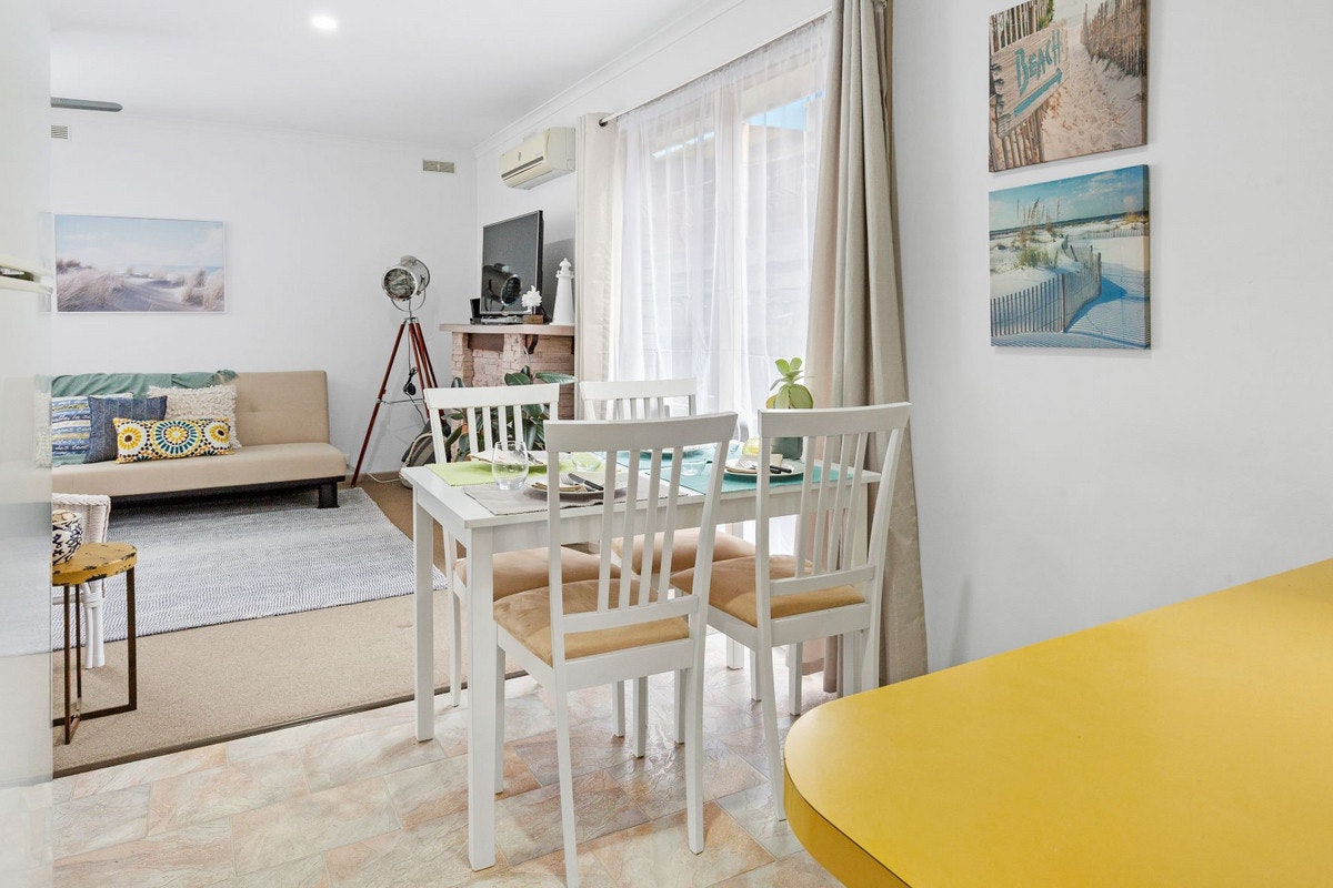 Image of dining room