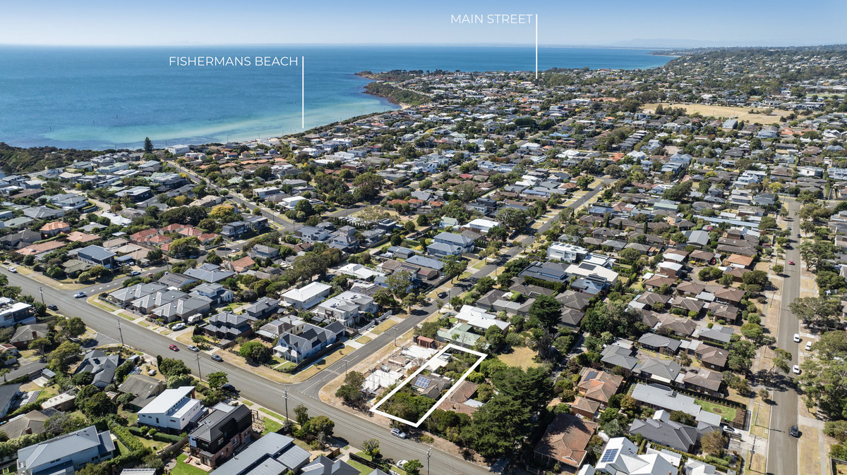 32 Strachans Road, Mornington - Thumbnail 2