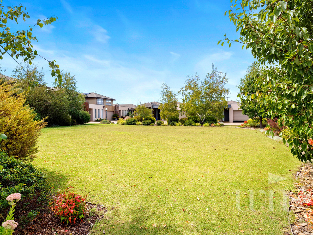 15/27 Green Island Avenue, Mount Martha - Thumbnail 2