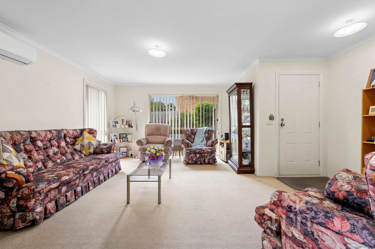 2/9 Warrindale Close, Langwarrin - Thumbnail 2