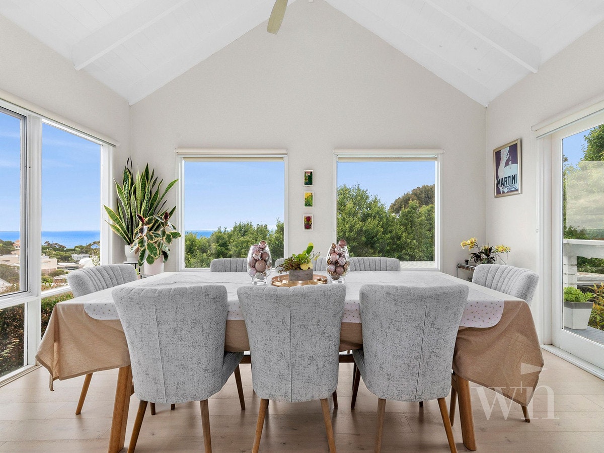 Image of dining room