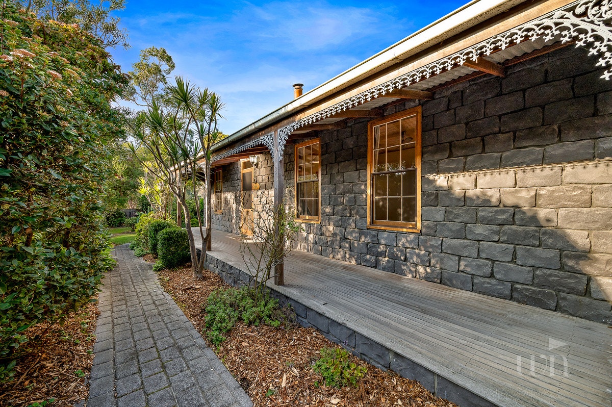 Image of cottage
