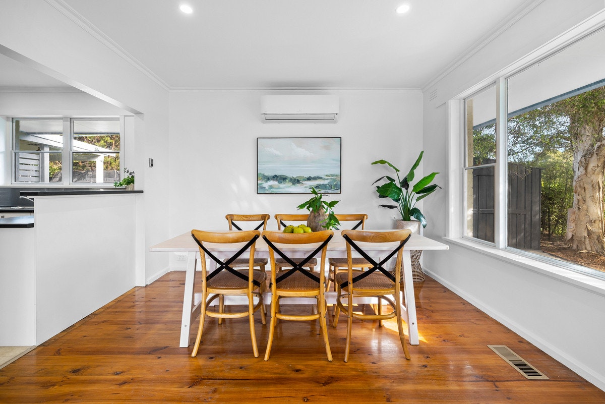 Image of dining room