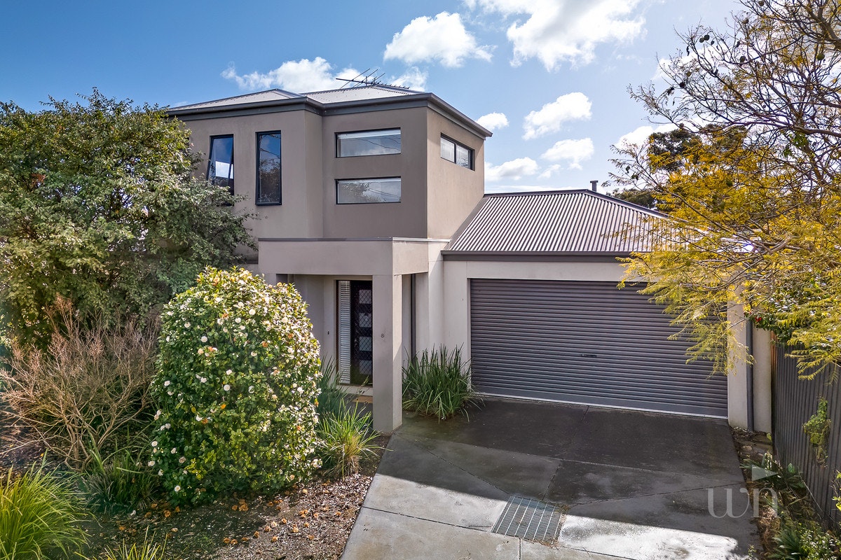 Image of garage