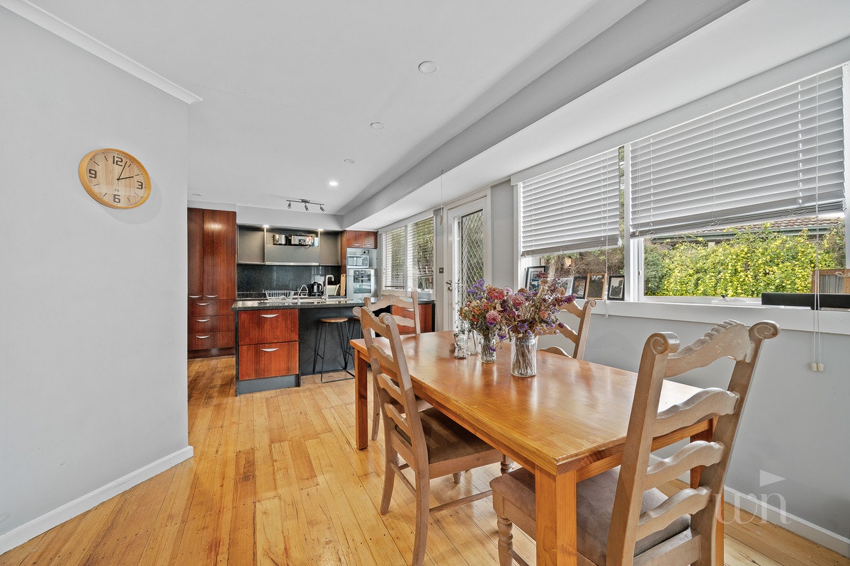 Image of dining room