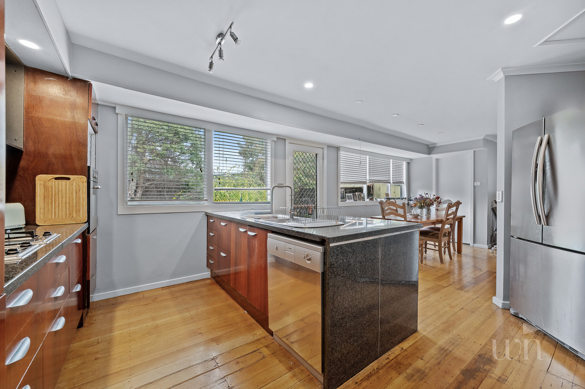 8 Limosa Court, Mornington - Thumbnail 3