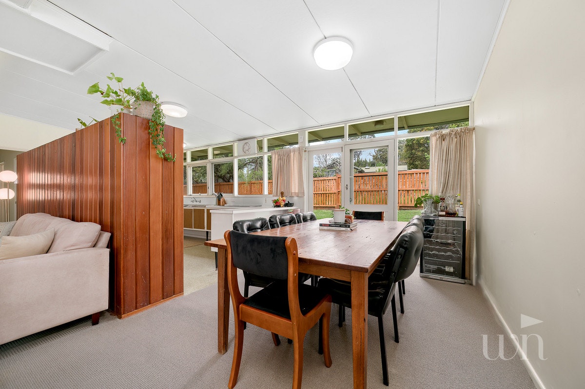 Image of dining room