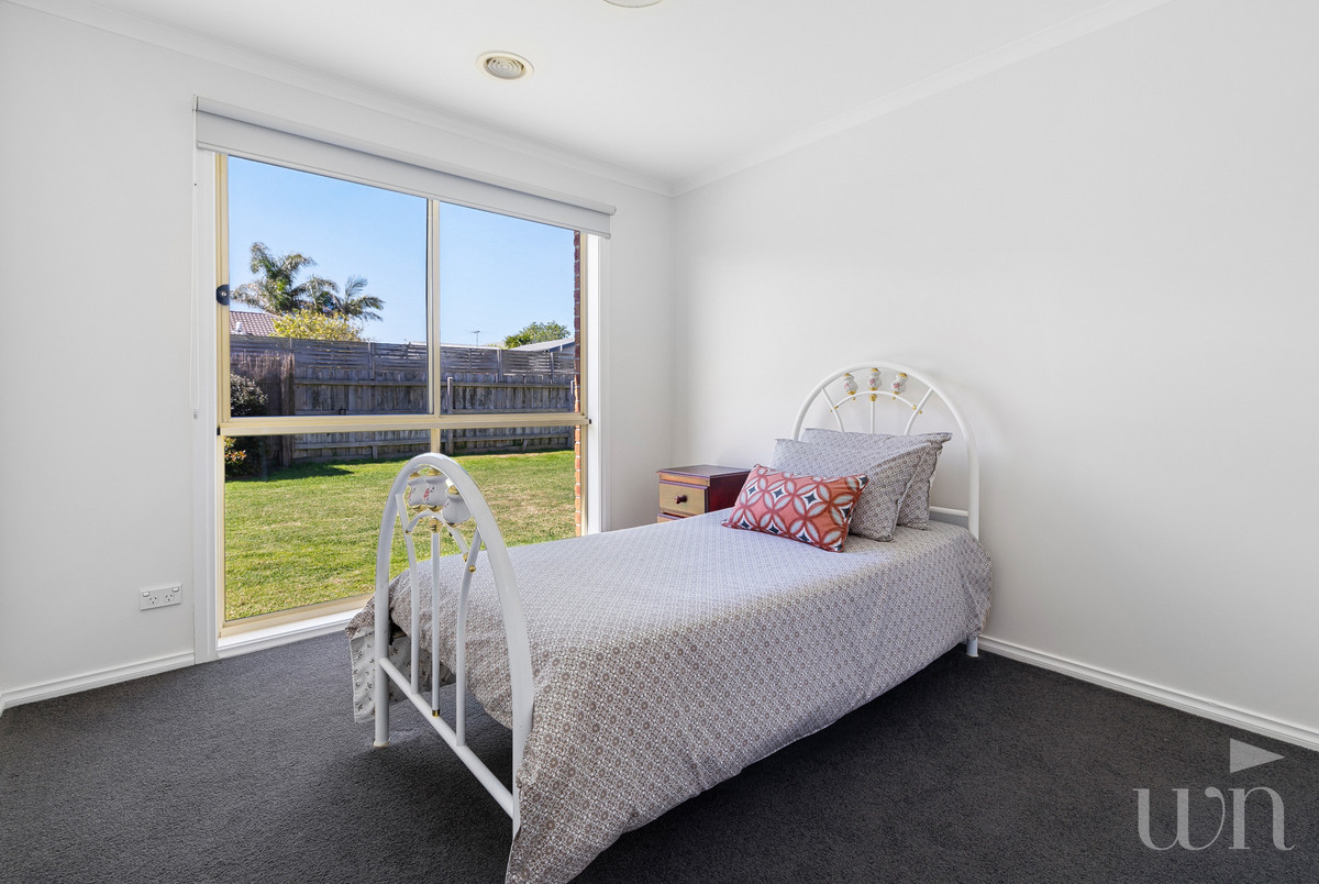 13 Aimee Court, Mornington - Thumbnail 8