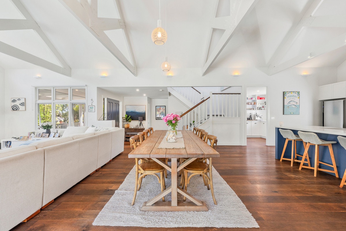 Image of dining room