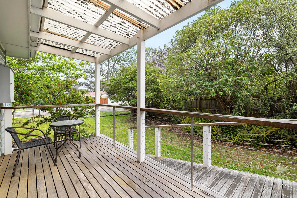 19 Hayes Avenue, Rosebud - Thumbnail 3