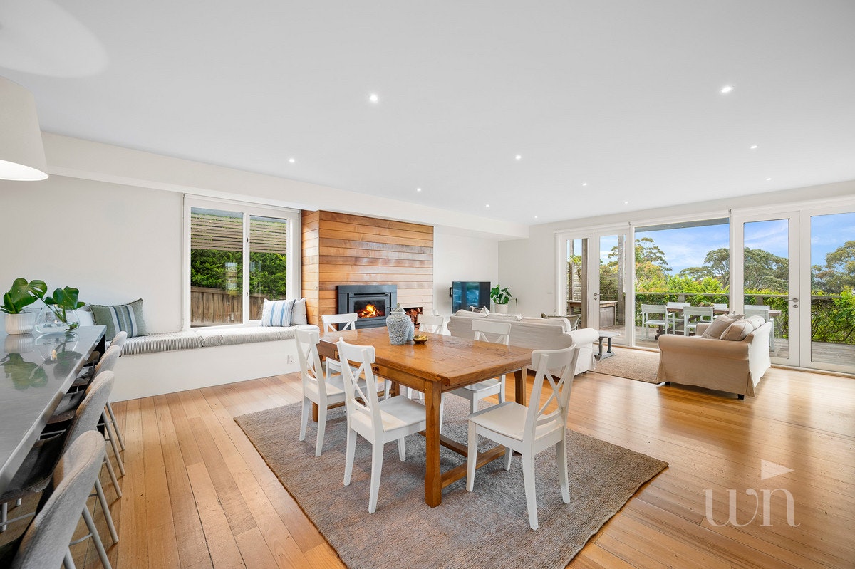 Image of dining room