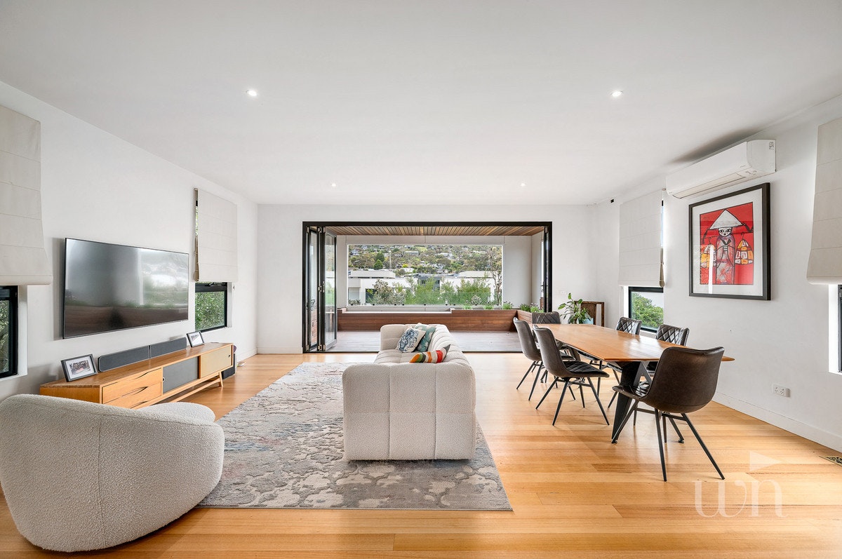 Image of dining room