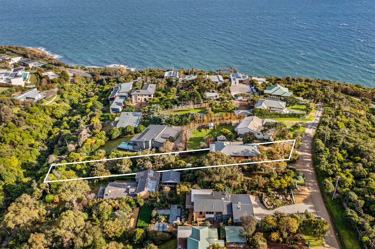14 Fairbairn Avenue, Mount Martha - Thumbnail 2