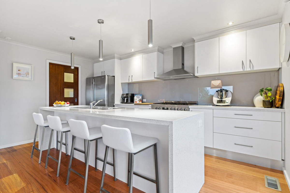 14 Fairbairn Avenue, Mount Martha - Thumbnail 4