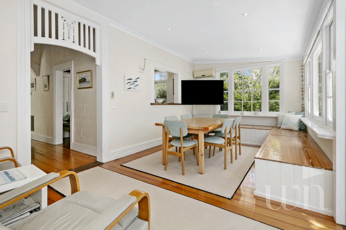 Image of dining room