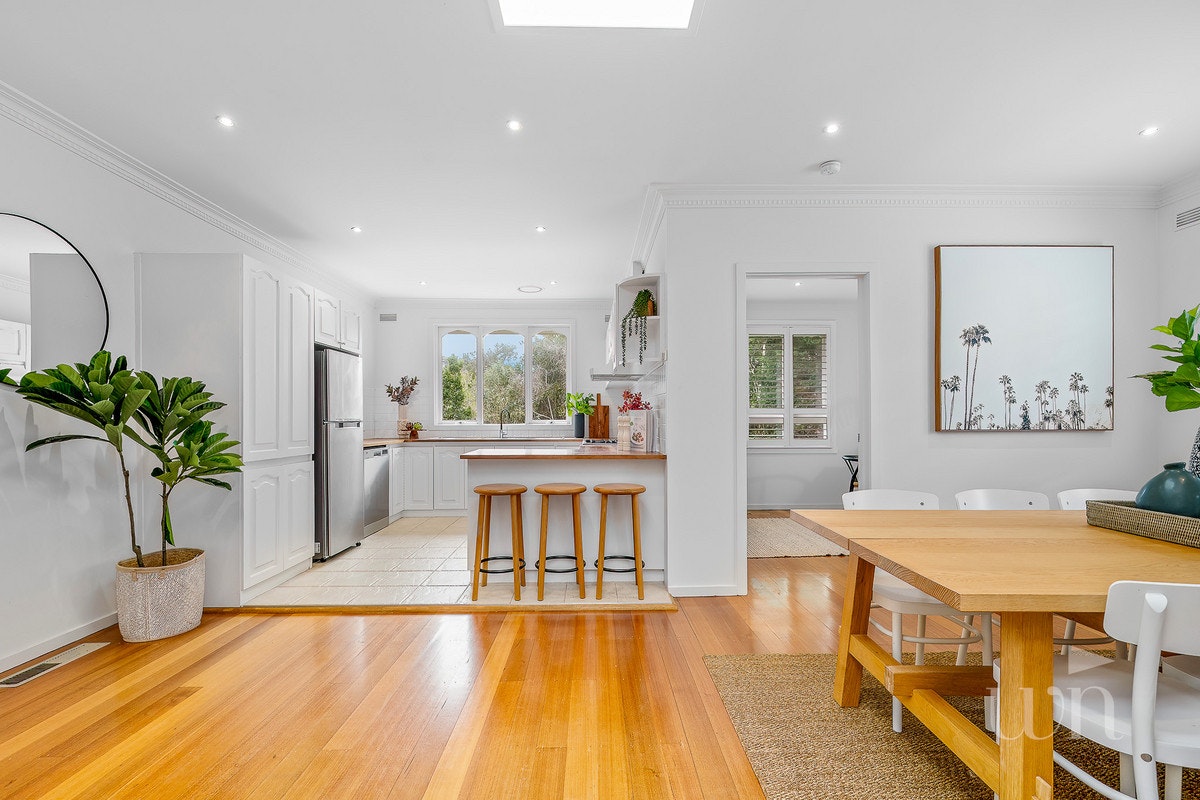 Image of dining room
