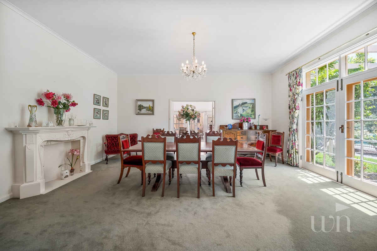 Image of dining room