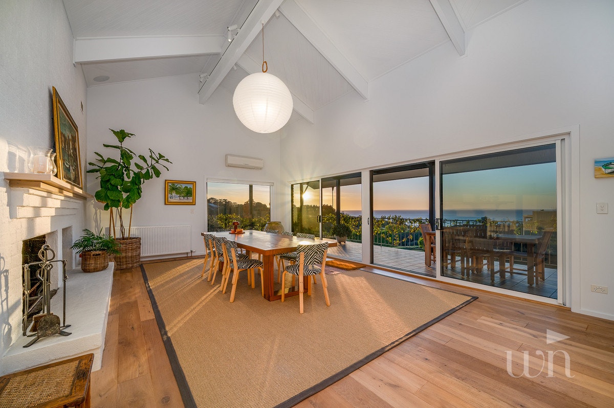 Image of dining room