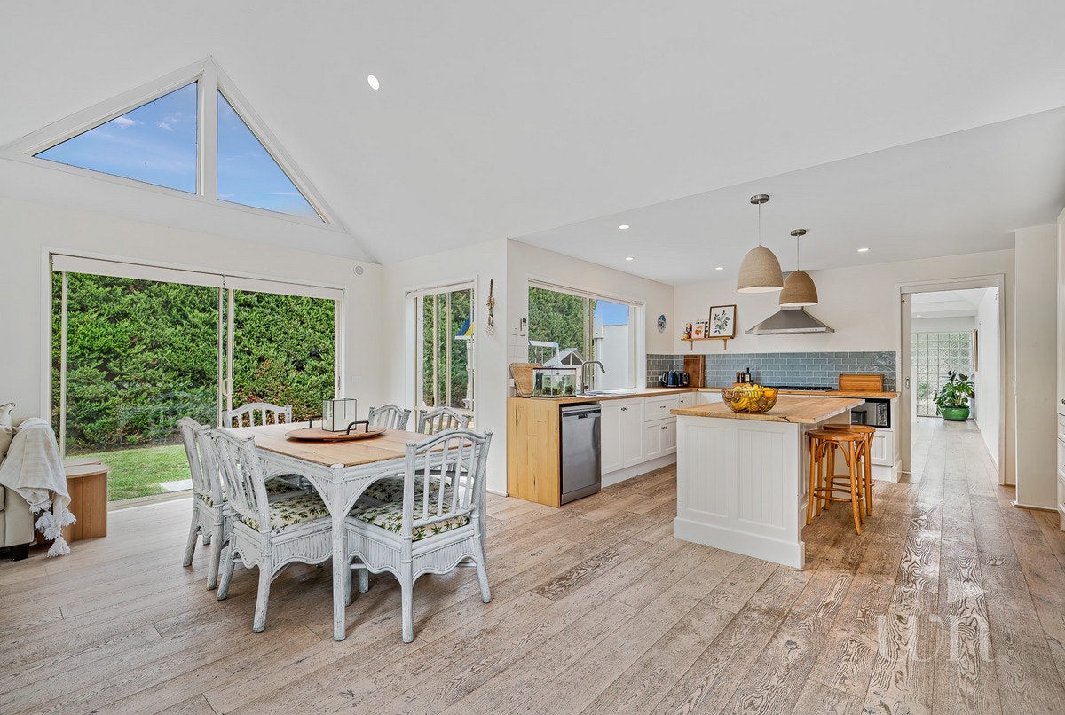 Image of dining room