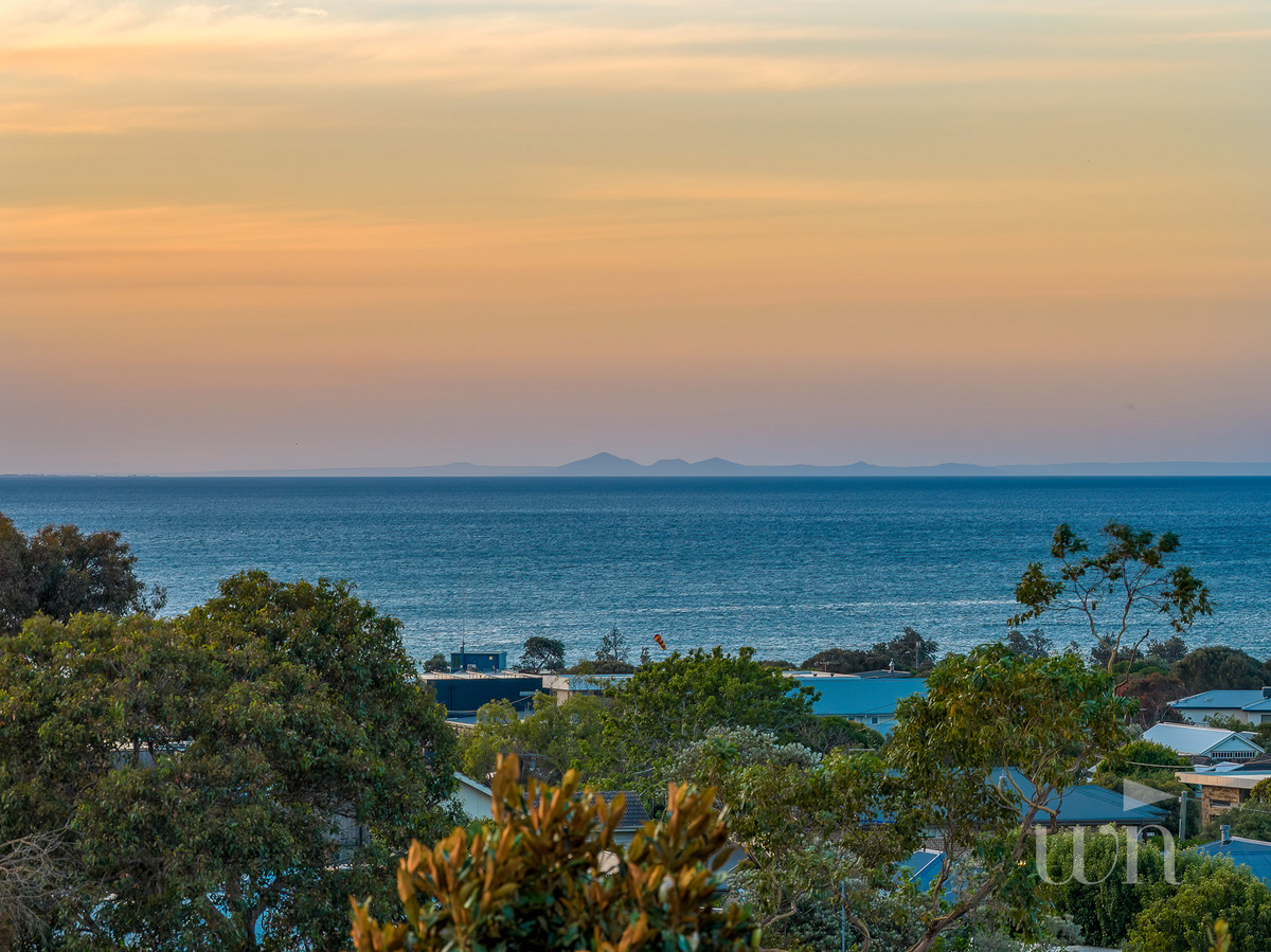 2 Moore Street, Mount Martha - Thumbnail 2
